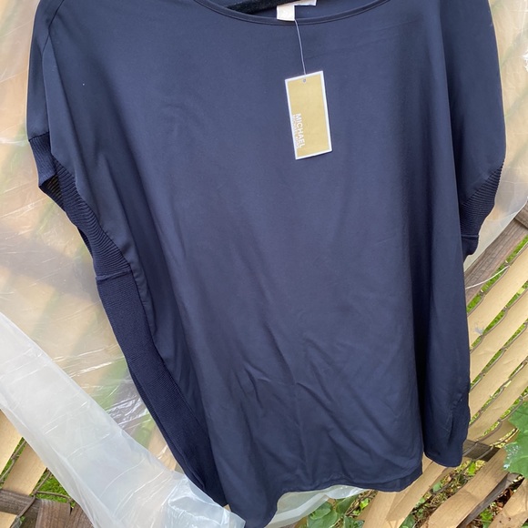 Michael Kors basic top - Picture 2 of 5